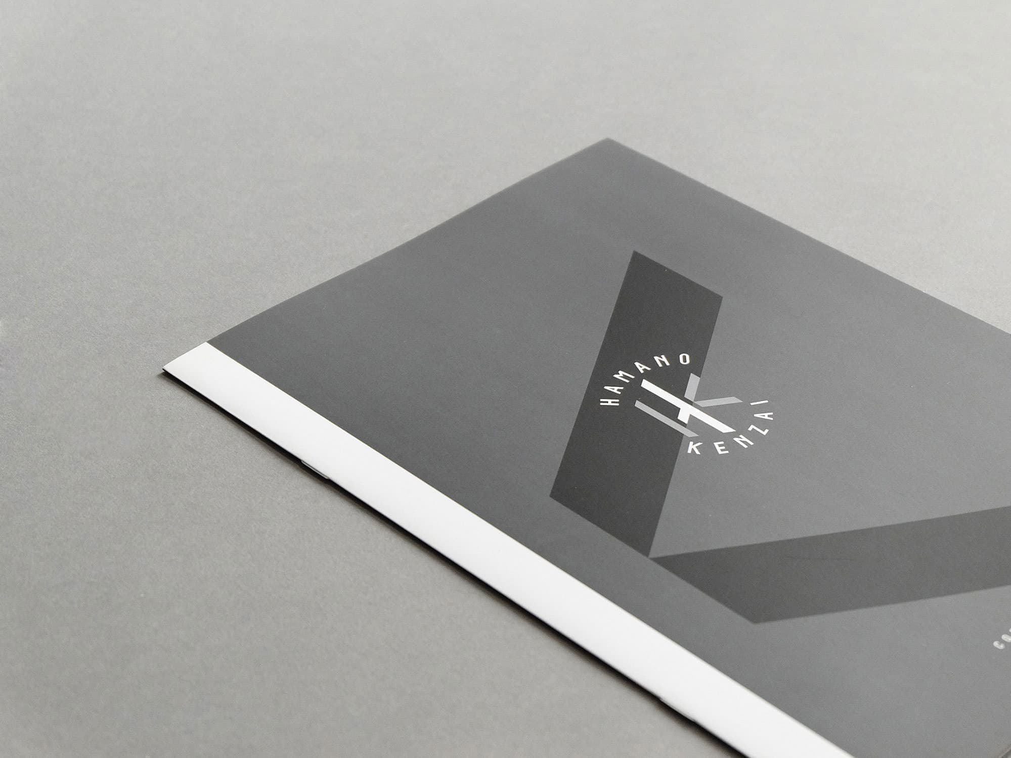 北摂パンフレットデザイン_会社案内_吹田市江坂のデザイン事務所